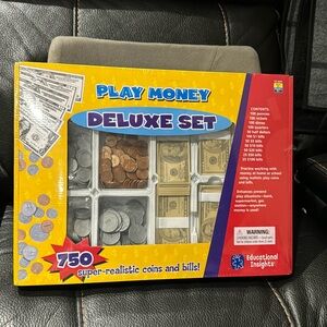 Play Money - Deluxe Set
